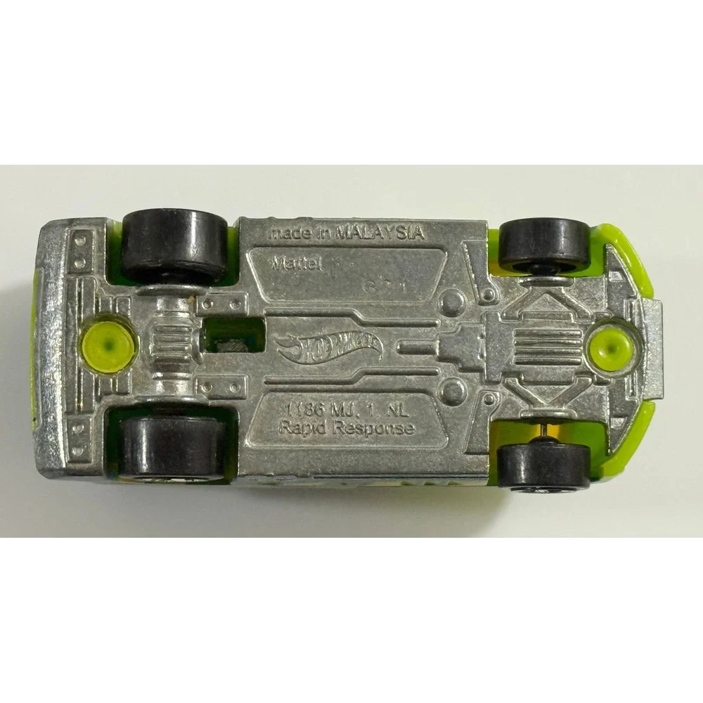 Hot Wheels‎ Rapid Response Truck 1:64 Lime Green Blue Emergency Vehicle